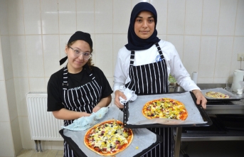 Öğrenciler glütensiz pizza hazırladı