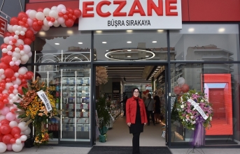 Büşra Sırakaya Eczanesi yeni yerinde