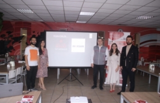 Yanlış duruş postur bozukluğu iskelet ağrıların...